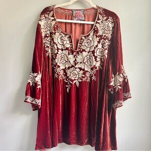 JOHNNY WAS | Rust Olenna Velvet 3/4 Sleeve Flutter Top Orange/Red Rose Blouse